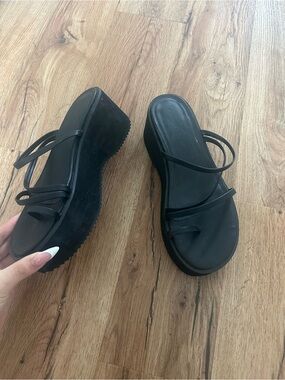 Princess polly Black Platform Strappy Slide Sandals - Women's